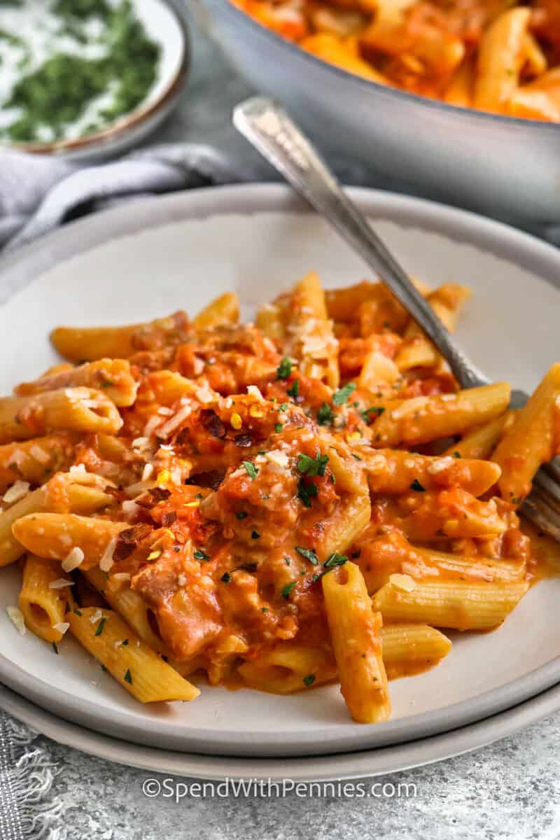 Penne Alla Vodka: How Vodka Intensifies Tomato Sauce Flavor